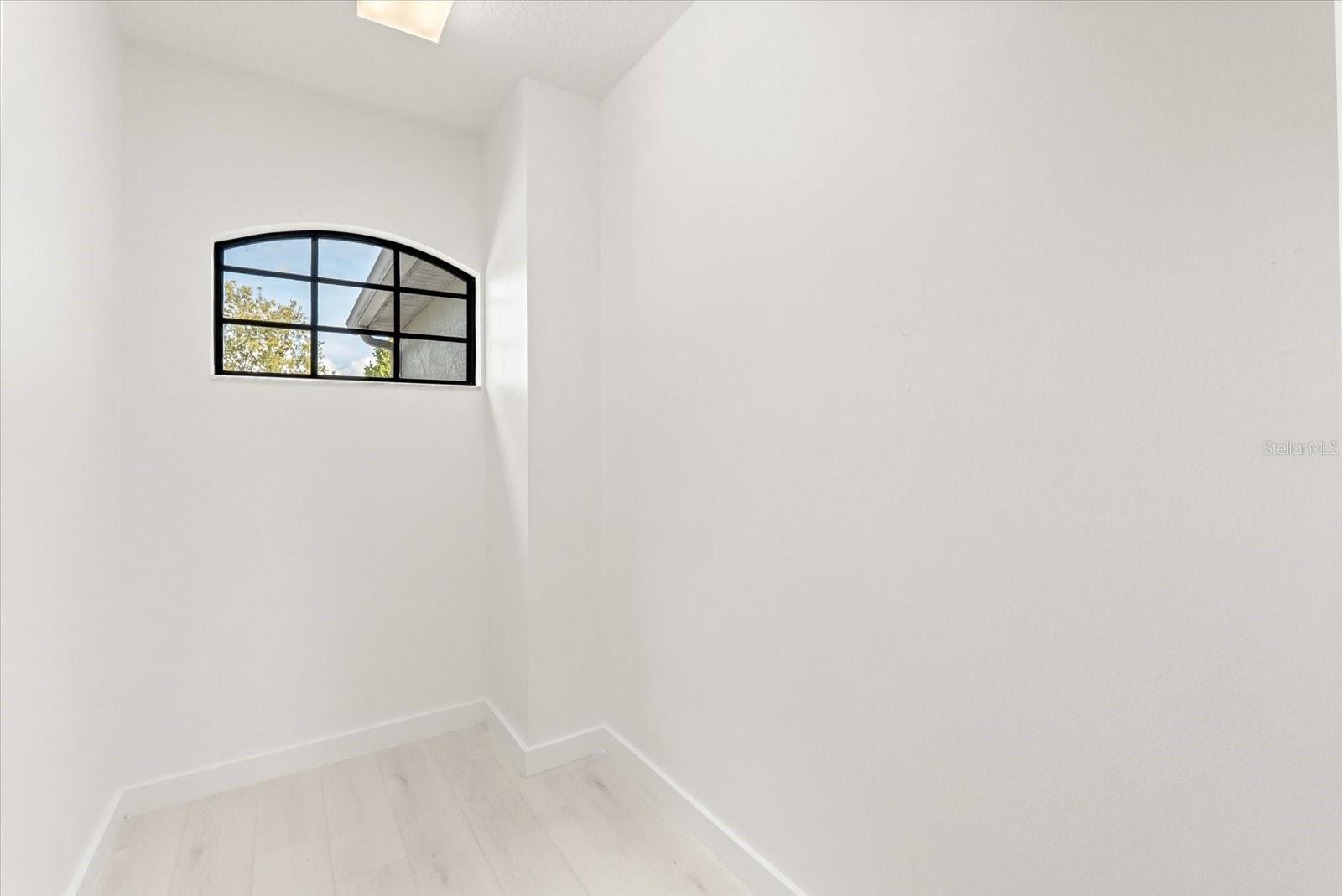 RESERVE AT LAKE MARY - Residential Lease