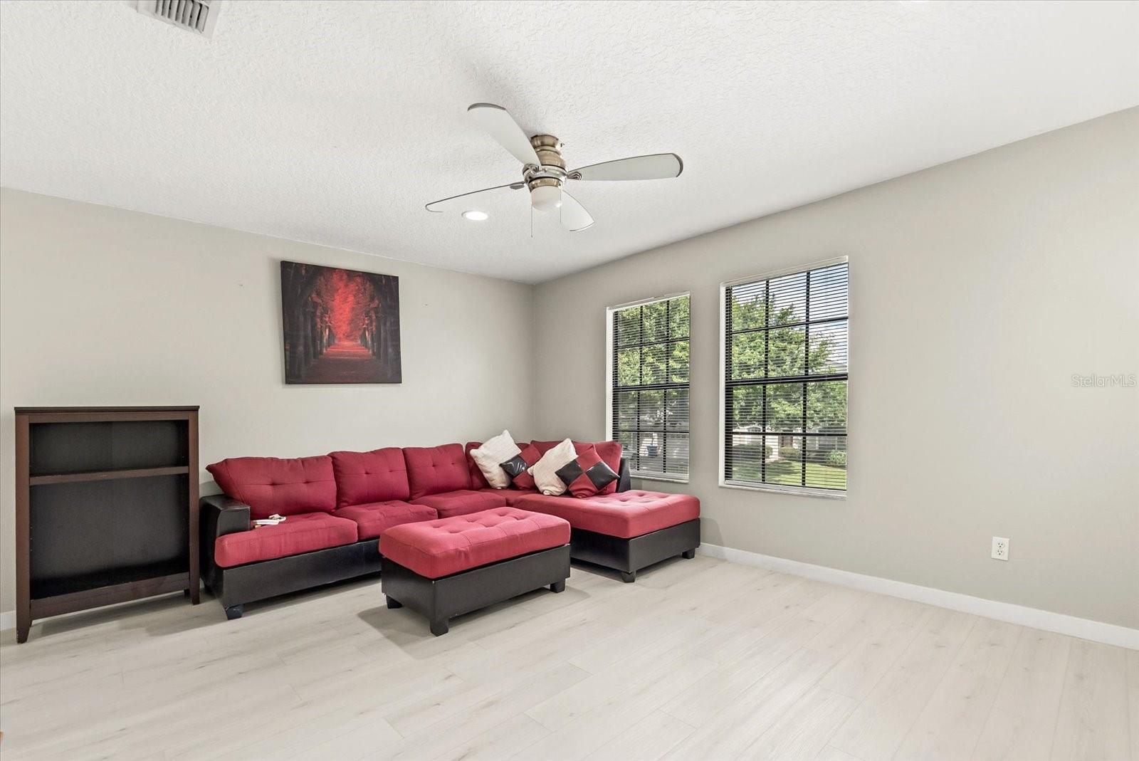 RESERVE AT LAKE MARY - Residential Lease