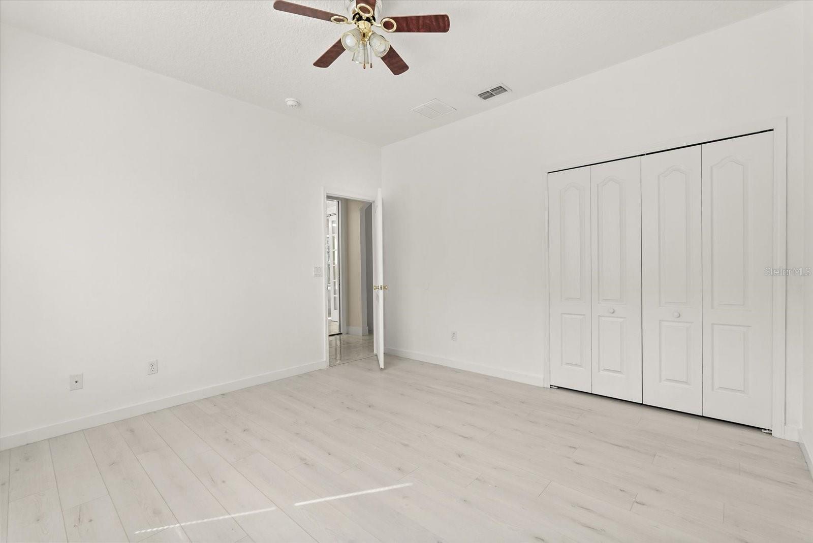 RESERVE AT LAKE MARY - Residential Lease