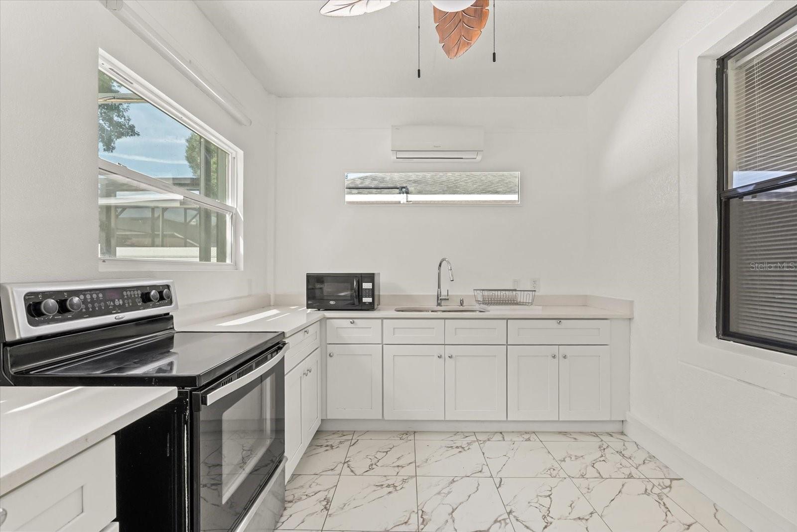 RESERVE AT LAKE MARY - Residential Lease