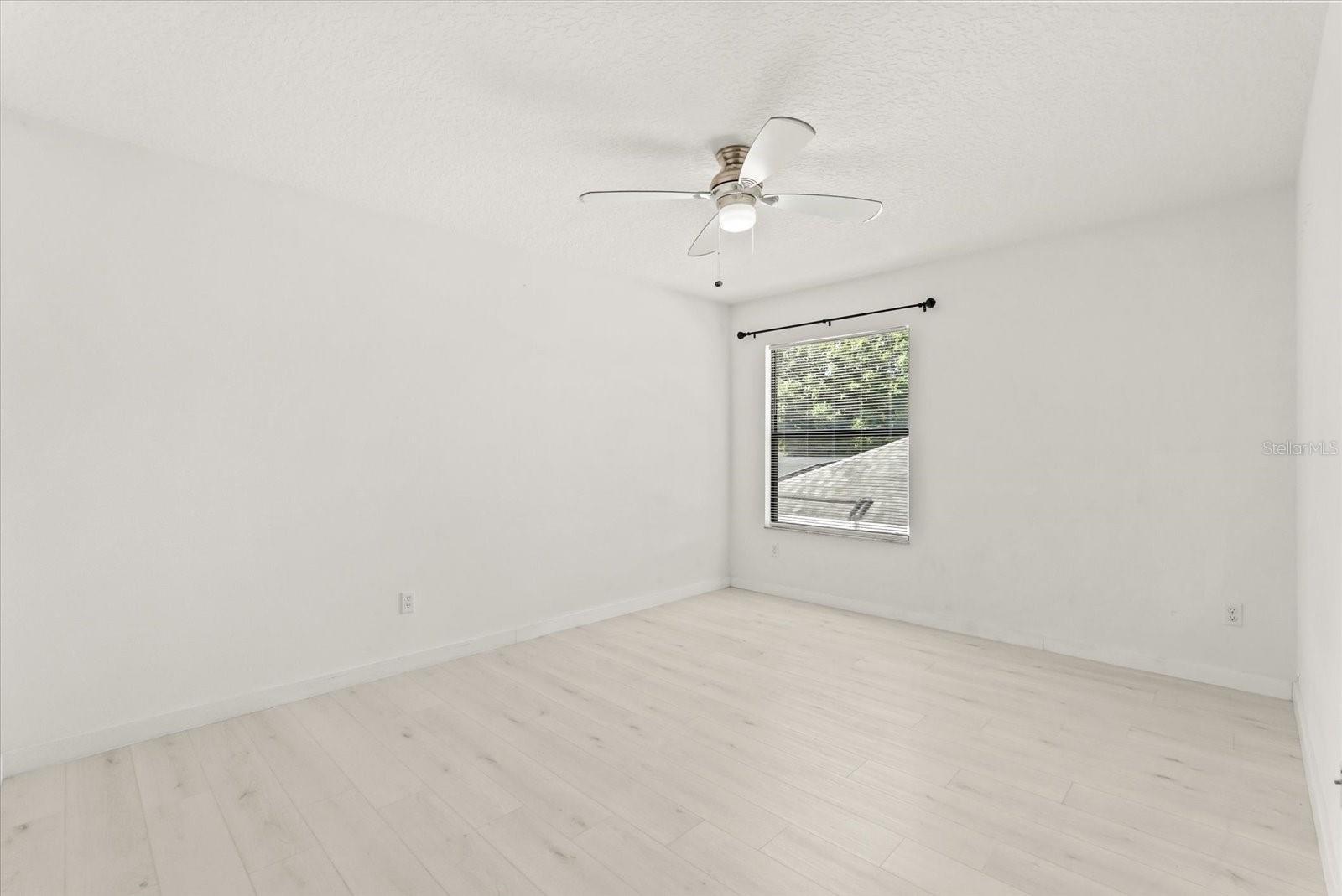 RESERVE AT LAKE MARY - Residential Lease