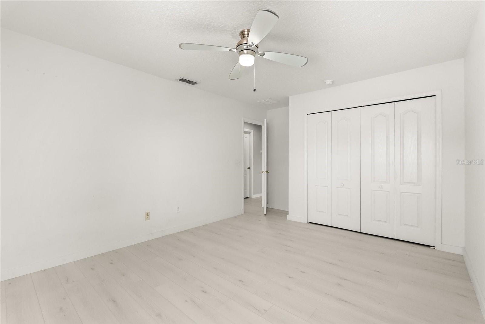 RESERVE AT LAKE MARY - Residential Lease