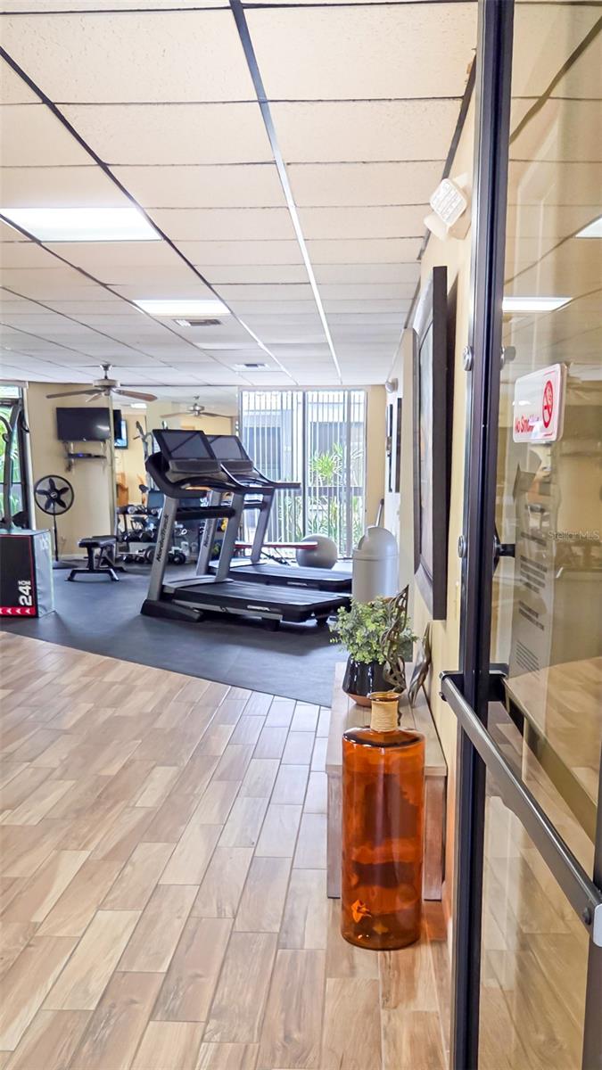 BAHIA DEL MAR I - Residential