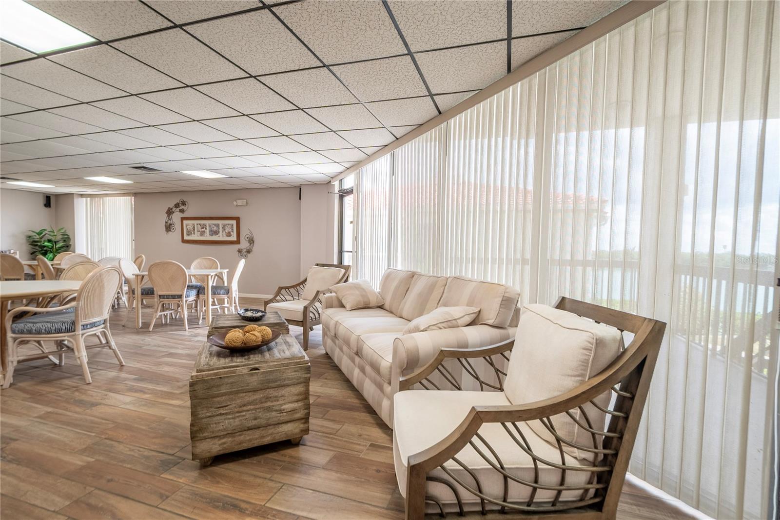 BAHIA DEL MAR I - Residential