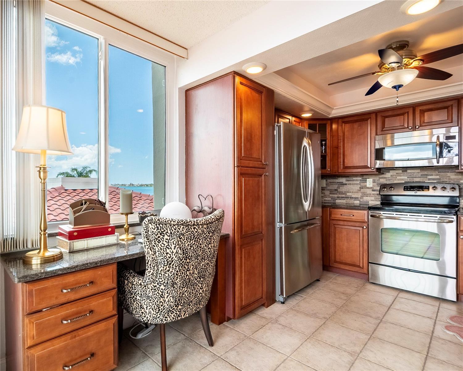 BAHIA DEL MAR I - Residential