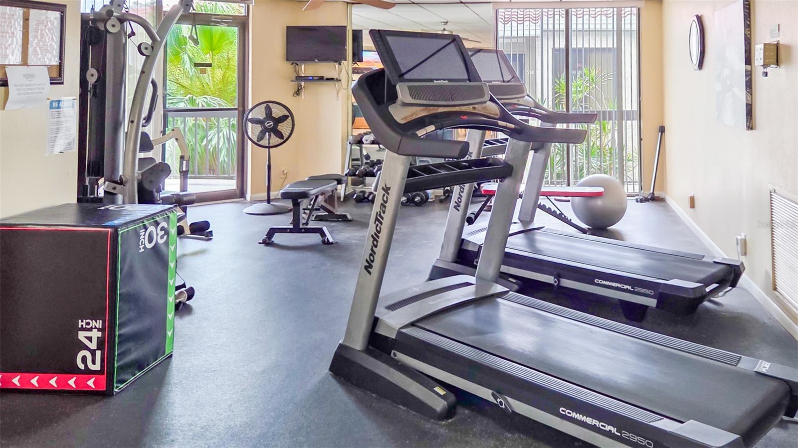 BAHIA DEL MAR I - Residential