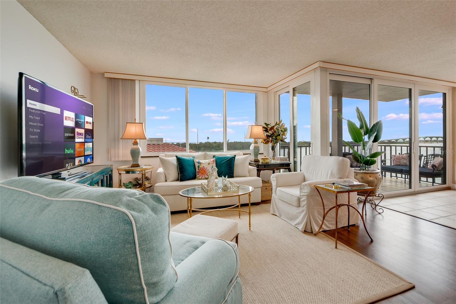 BAHIA DEL MAR I - Residential