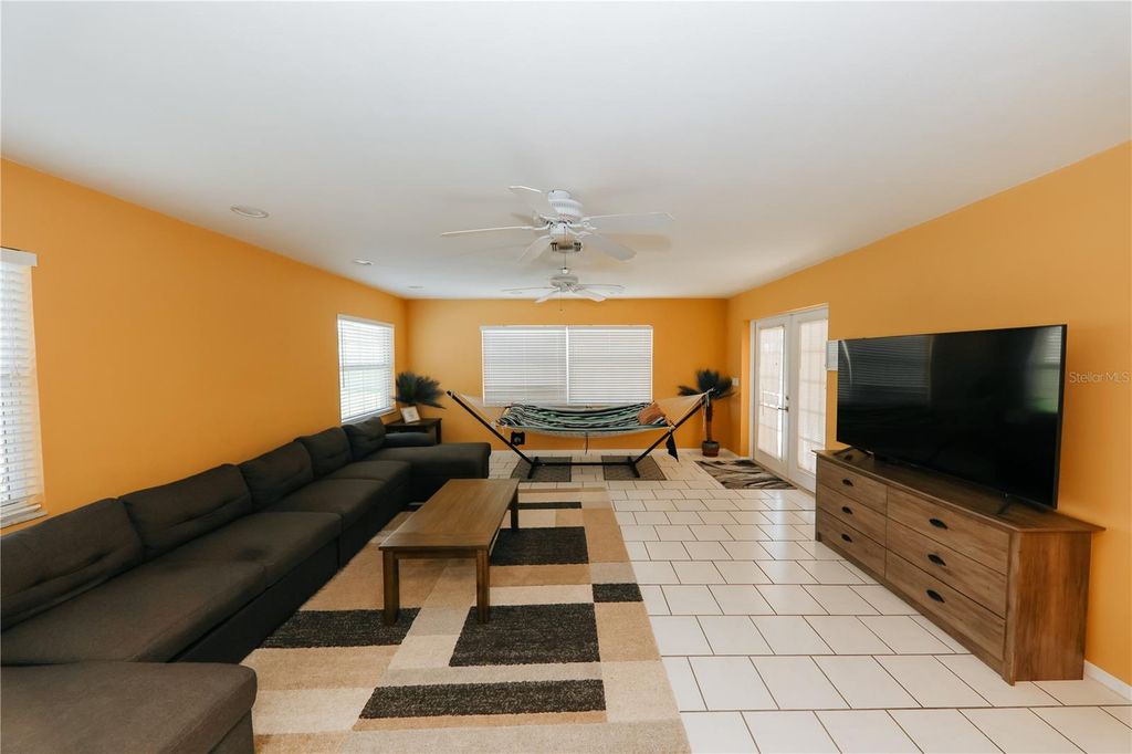 Photo of 5211 24th Avenue Drive W, Bradenton, FL 34209 (MLS # TB8493637)