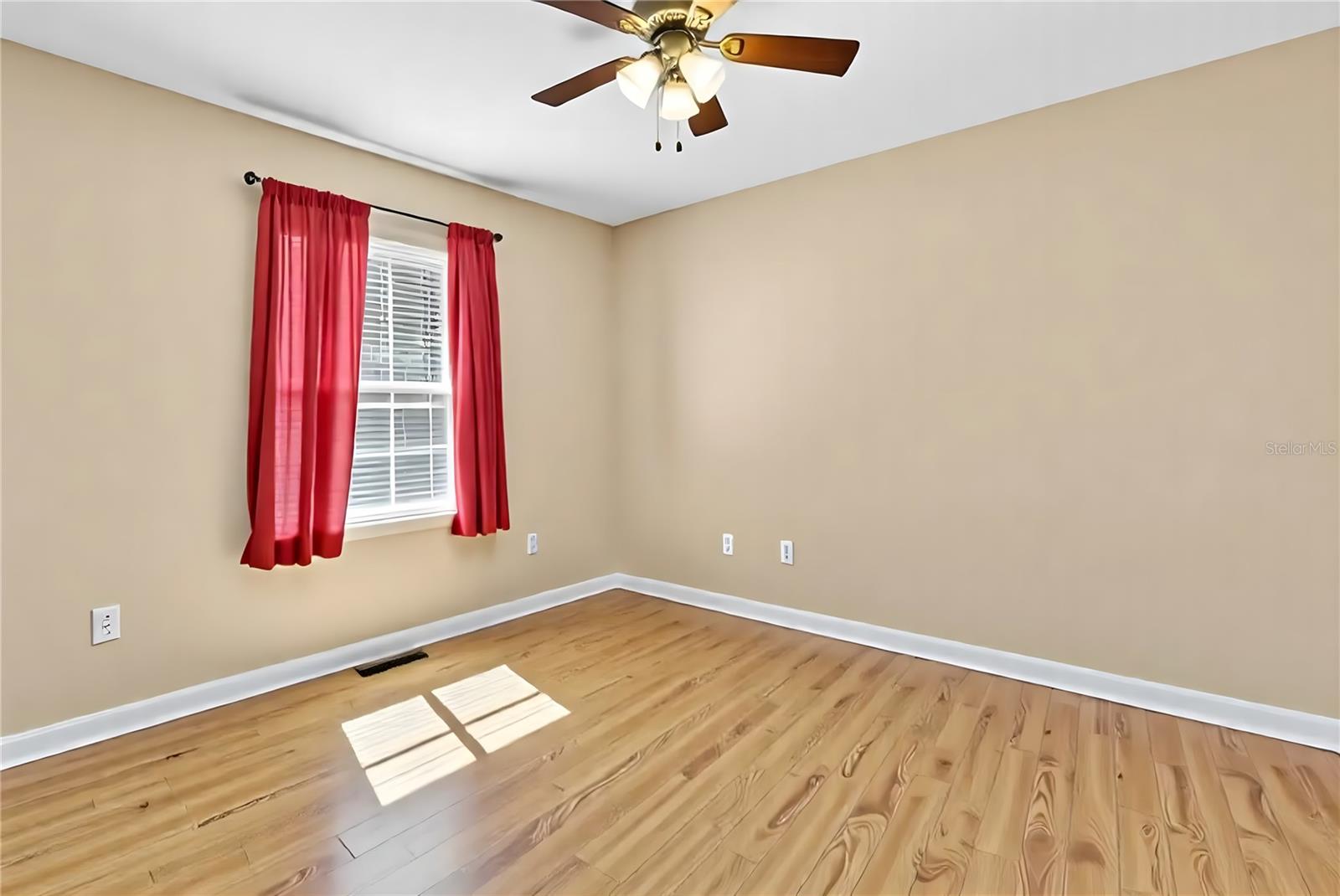 REAGANS RUN - Residential