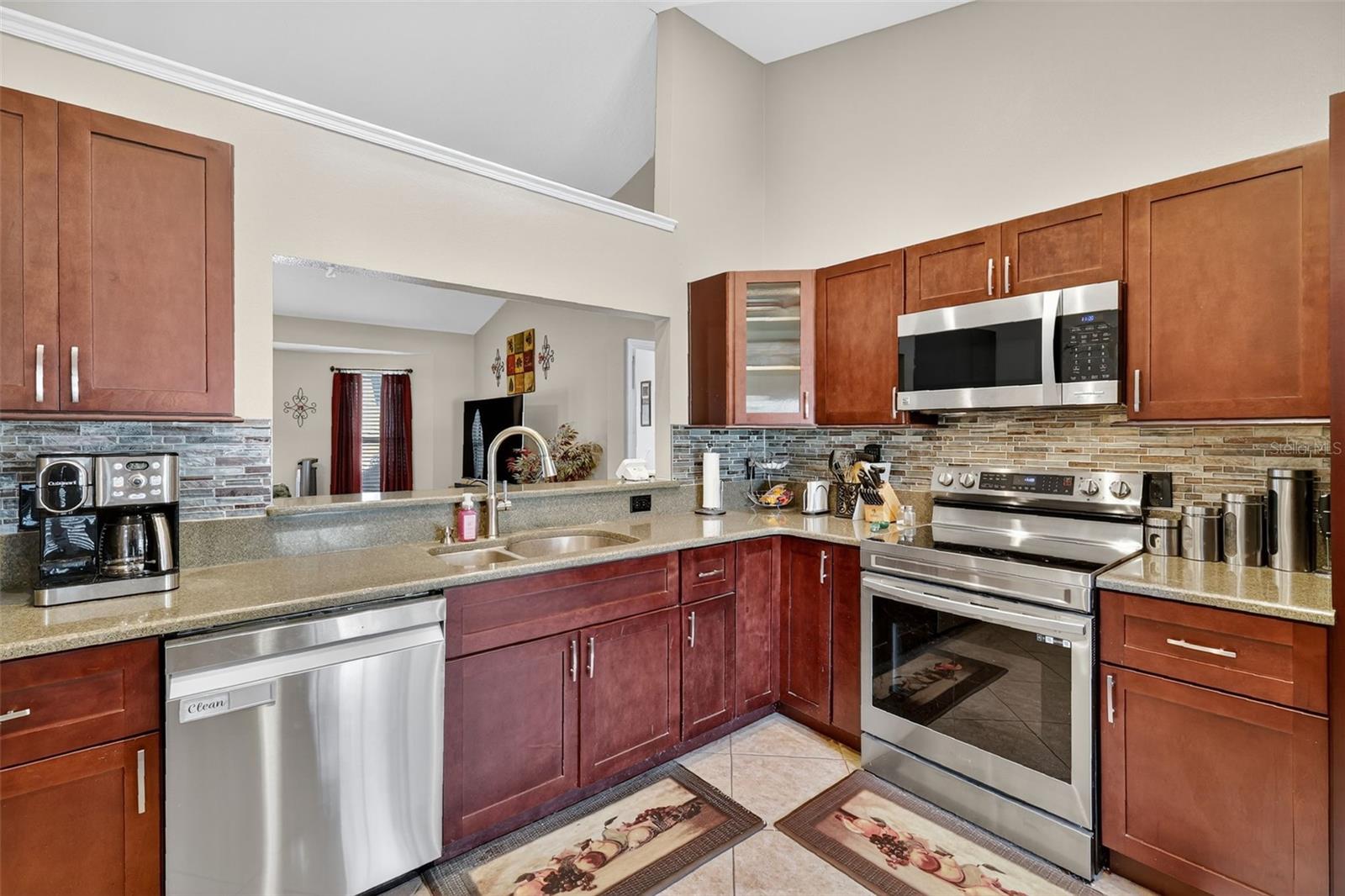 REAGANS RUN - Residential