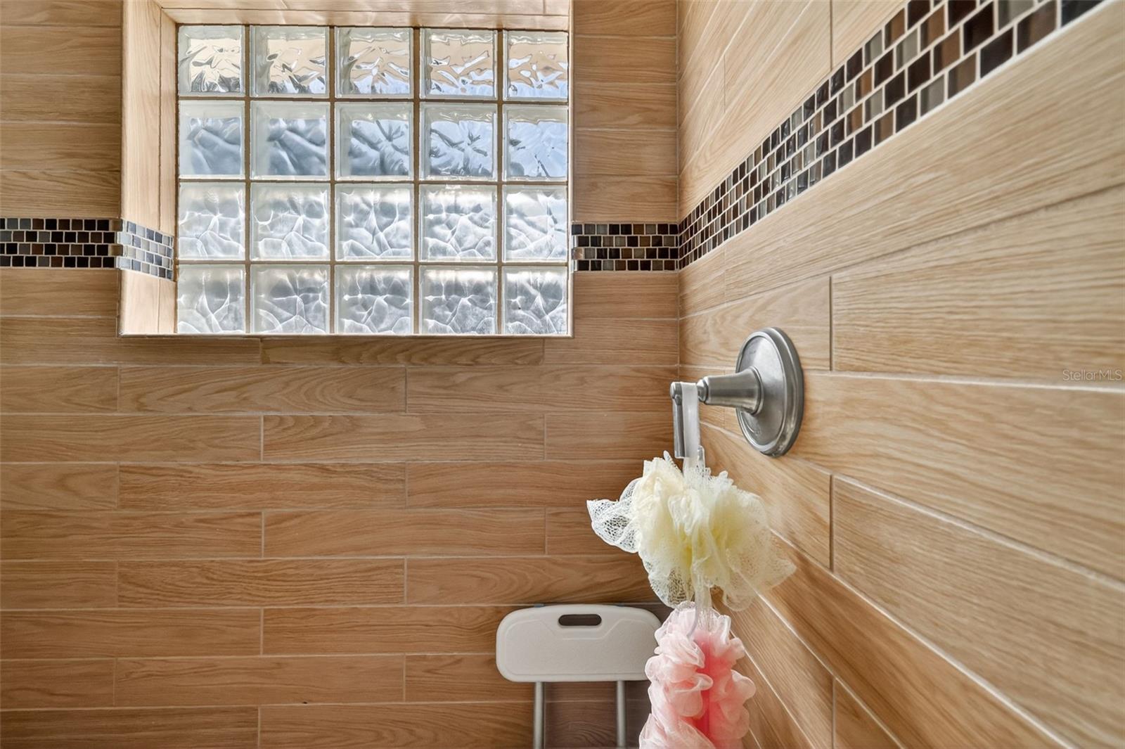 REAGANS RUN - Residential