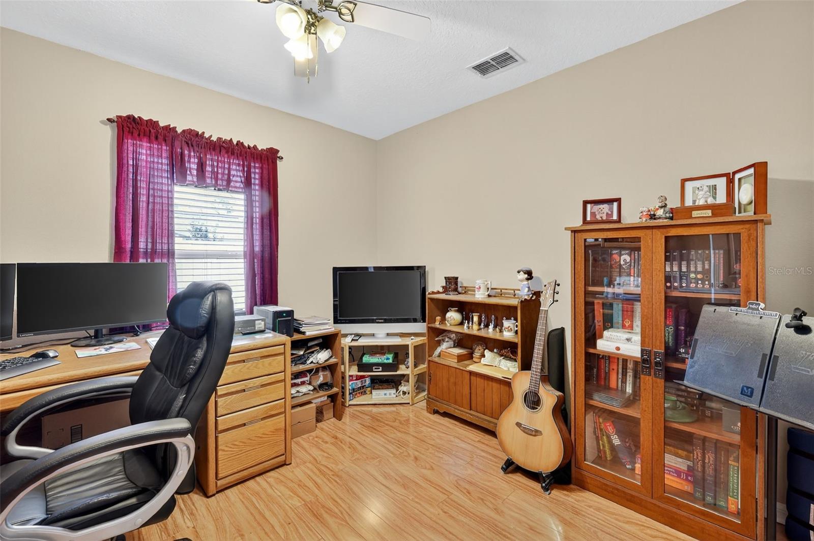 REAGANS RUN - Residential