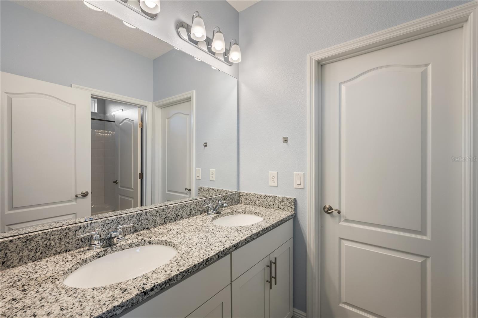 HIGHLANDS/SUMMERLAKE GROVE - Residential