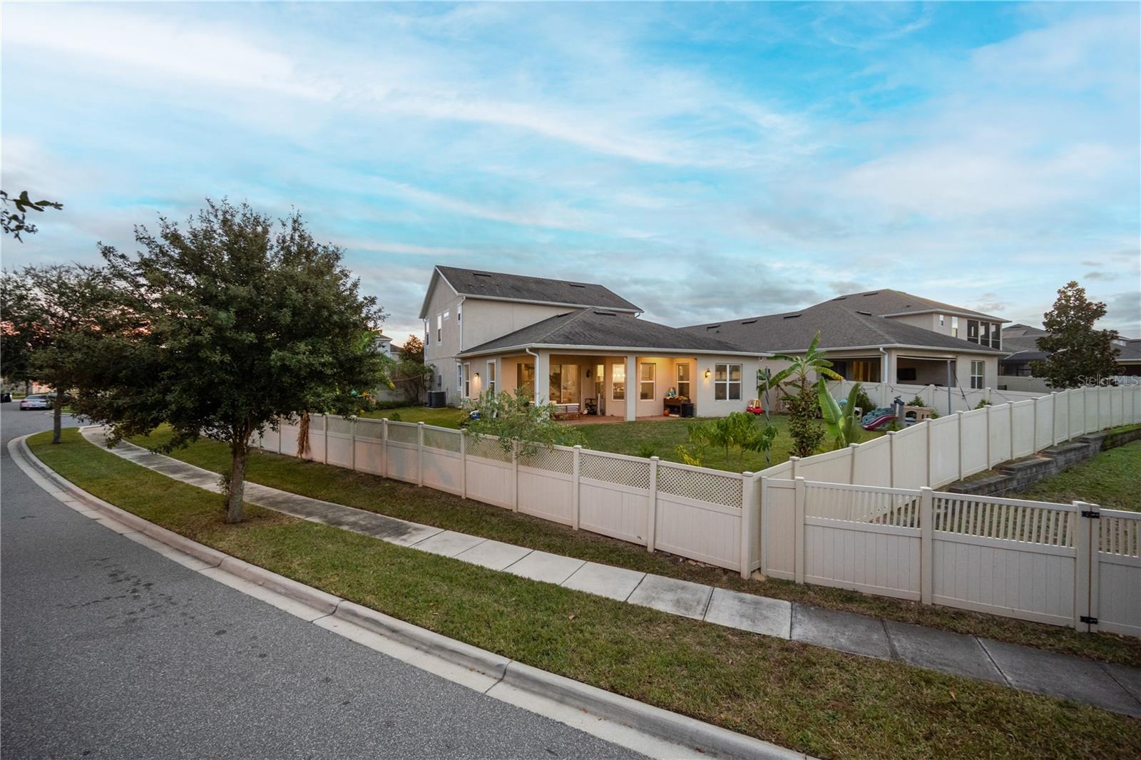 HIGHLANDS/SUMMERLAKE GROVE - Residential