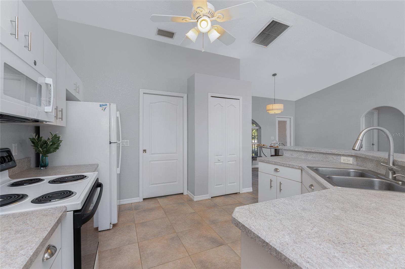 BAY HARBOR ESTATES - Residential