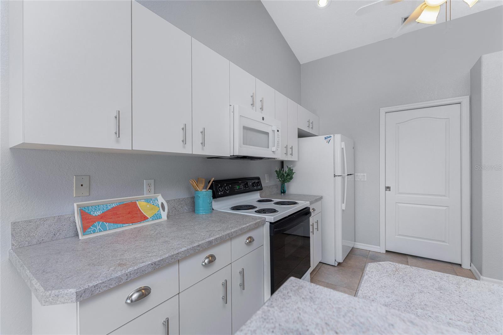 BAY HARBOR ESTATES - Residential