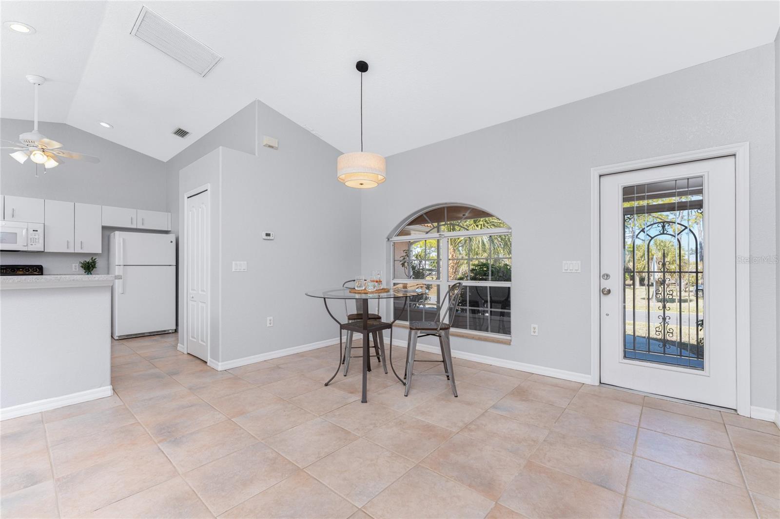 BAY HARBOR ESTATES - Residential