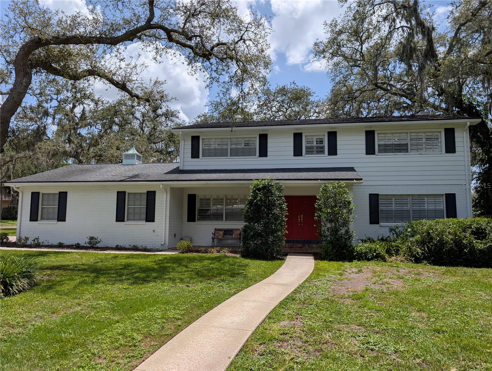 210 KINGSWAY DRIVE