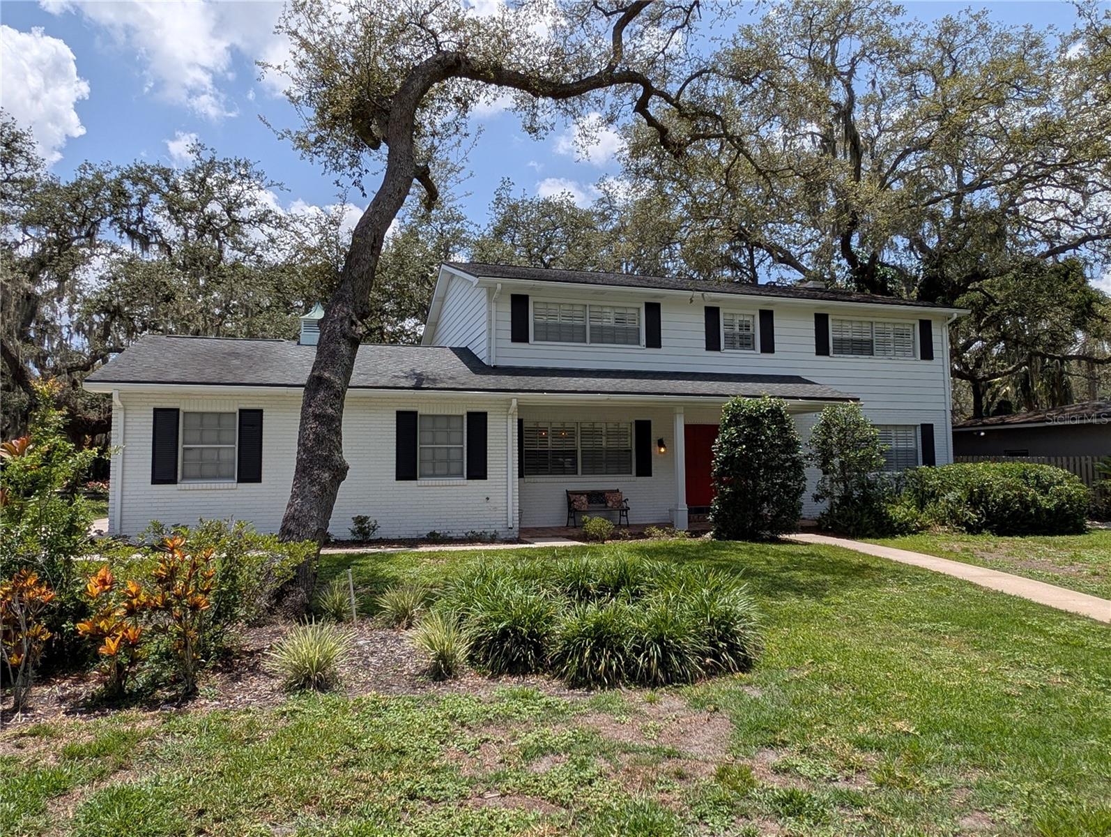 210 KINGSWAY DRIVE