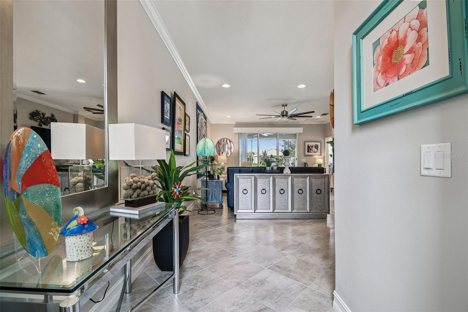 VALENCIA LAKES - Residential