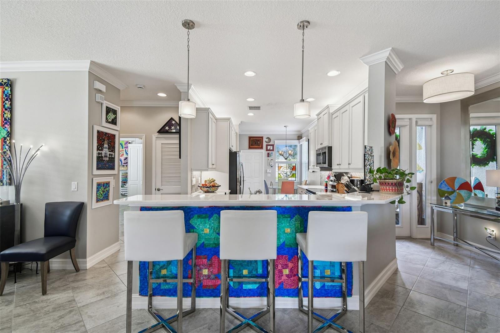 VALENCIA LAKES - Residential