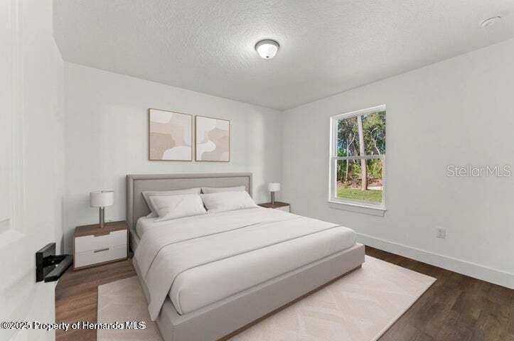 VOSS OAK LAKE ESTATE - Residential
