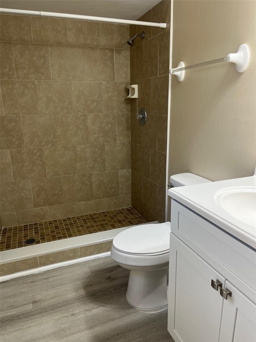 GROVEVIEW VILLAGE - Residential Lease