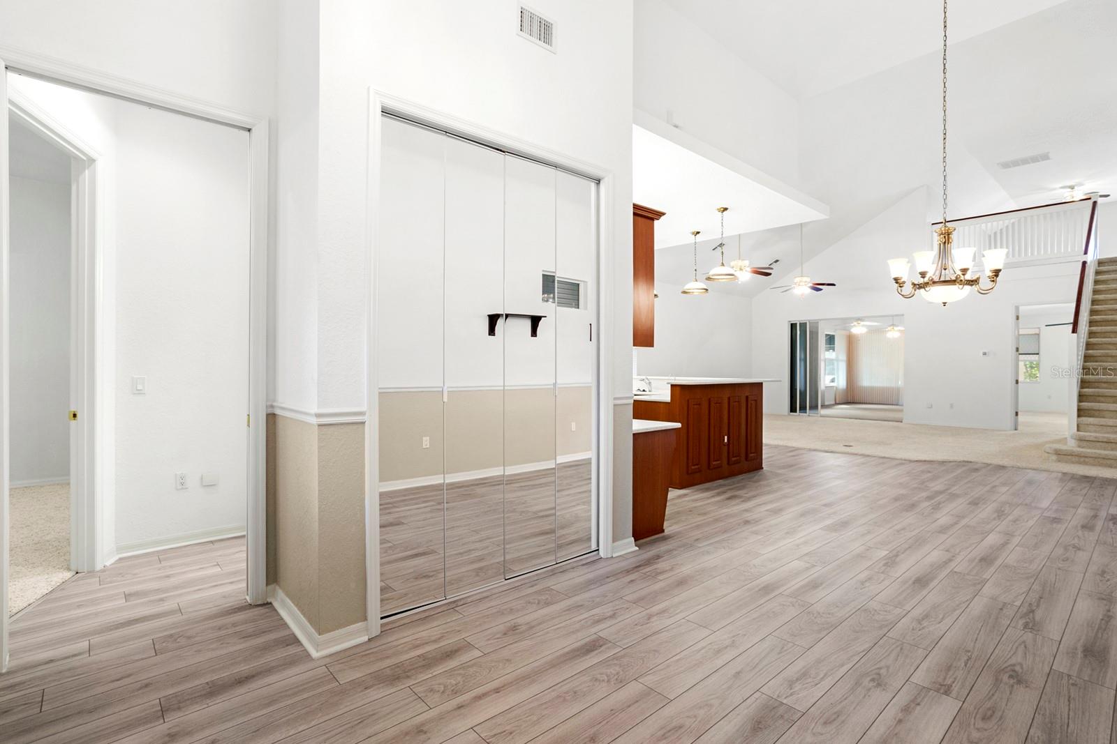 1075 MOTORCOACH DRIVE