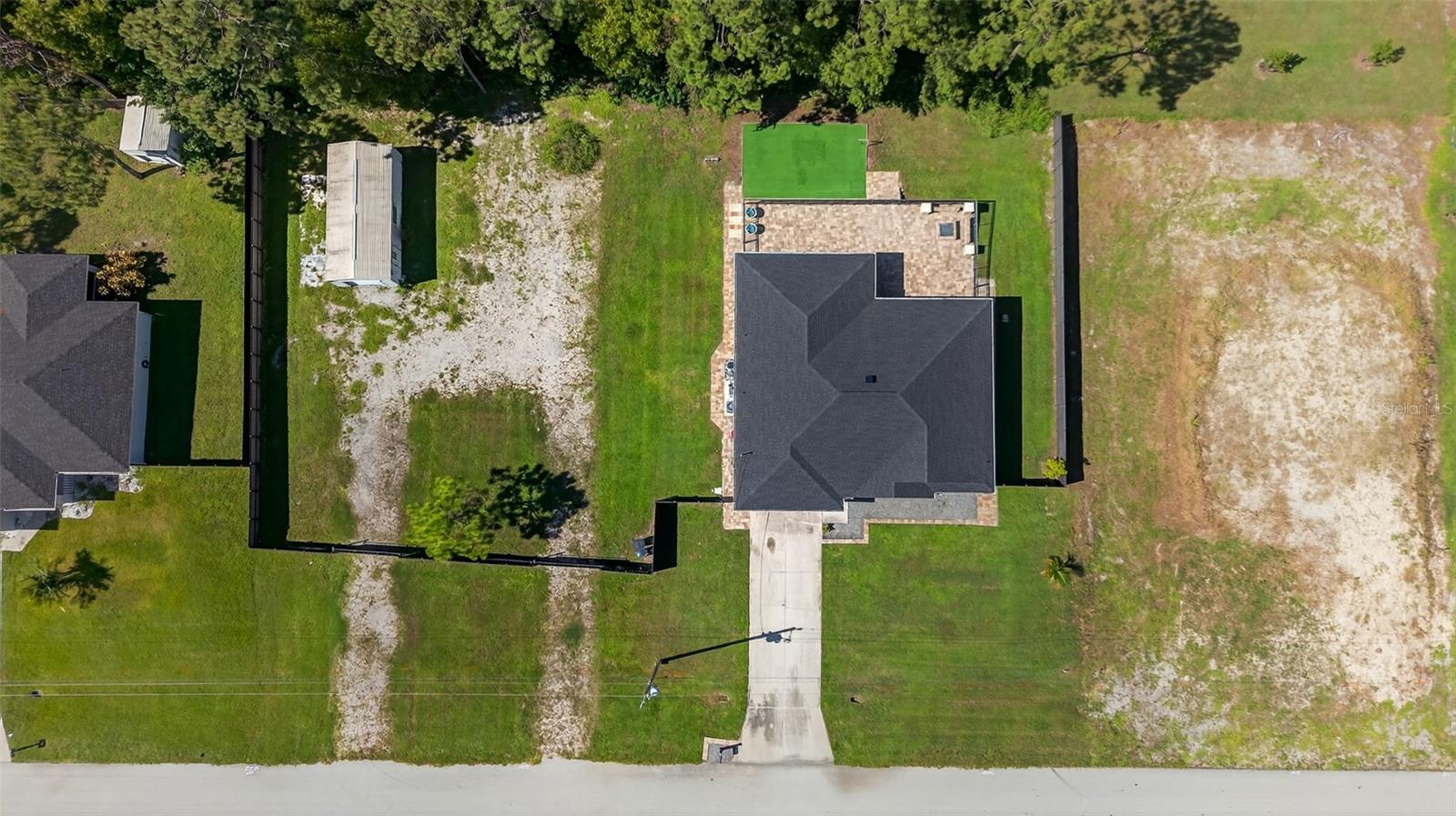 MIRROR LAKES - Residential