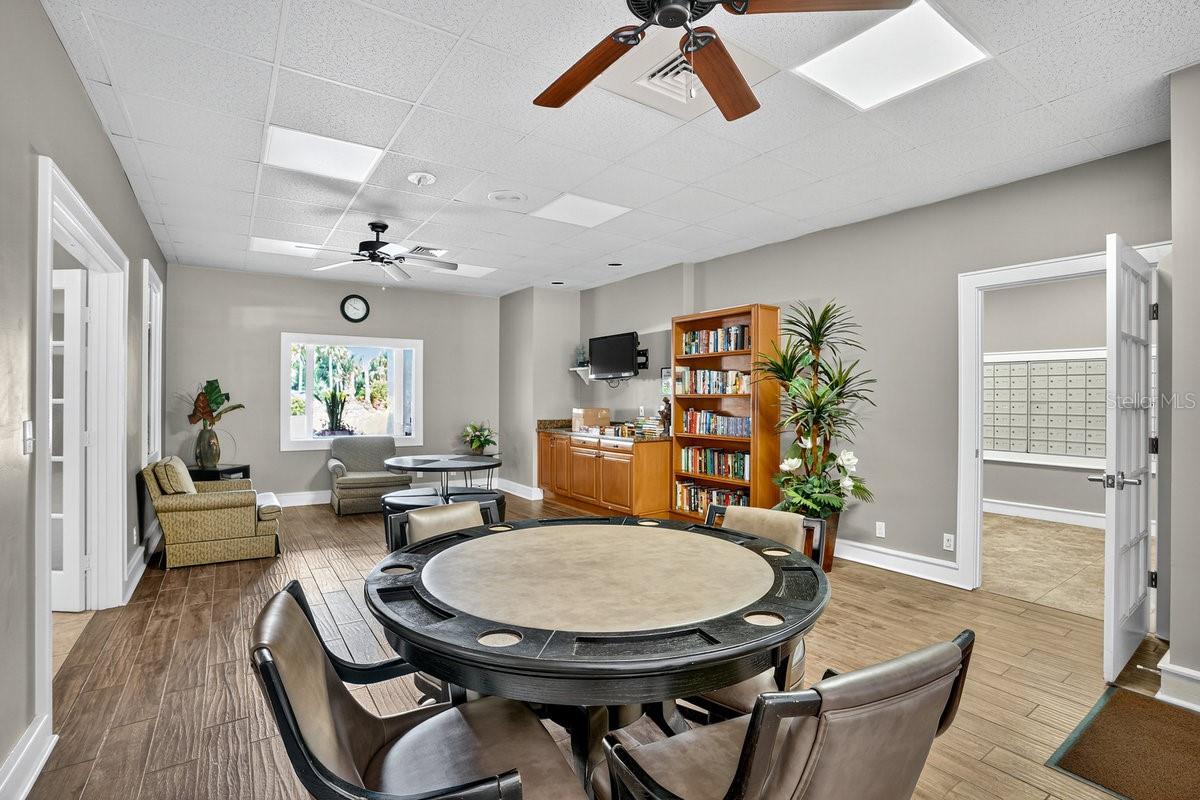 OCEANS CLOVERLEAF CONDO - Residential