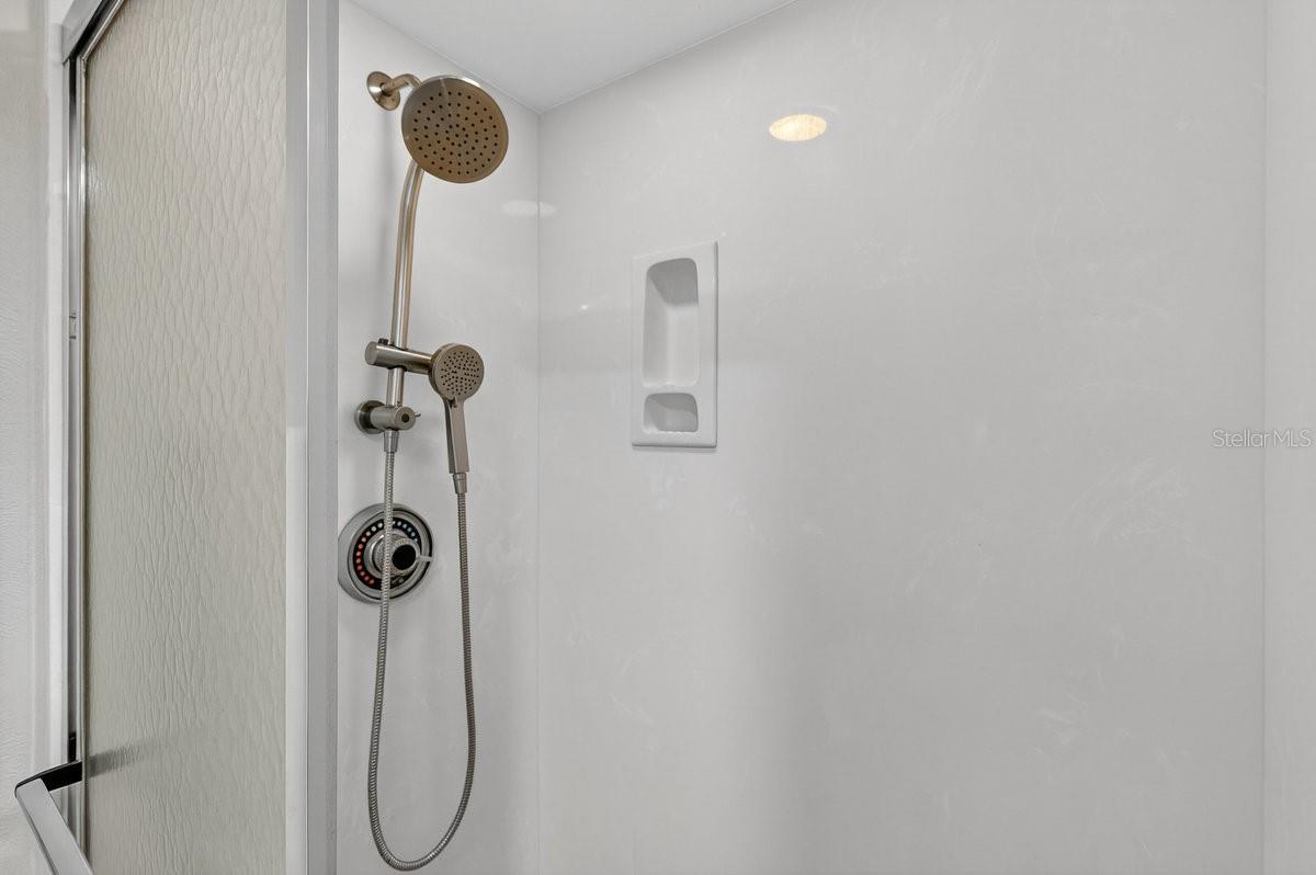 OCEANS CLOVERLEAF CONDO - Residential