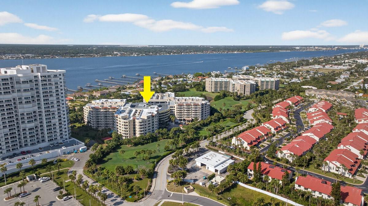 OCEANS CLOVERLEAF CONDO - Residential