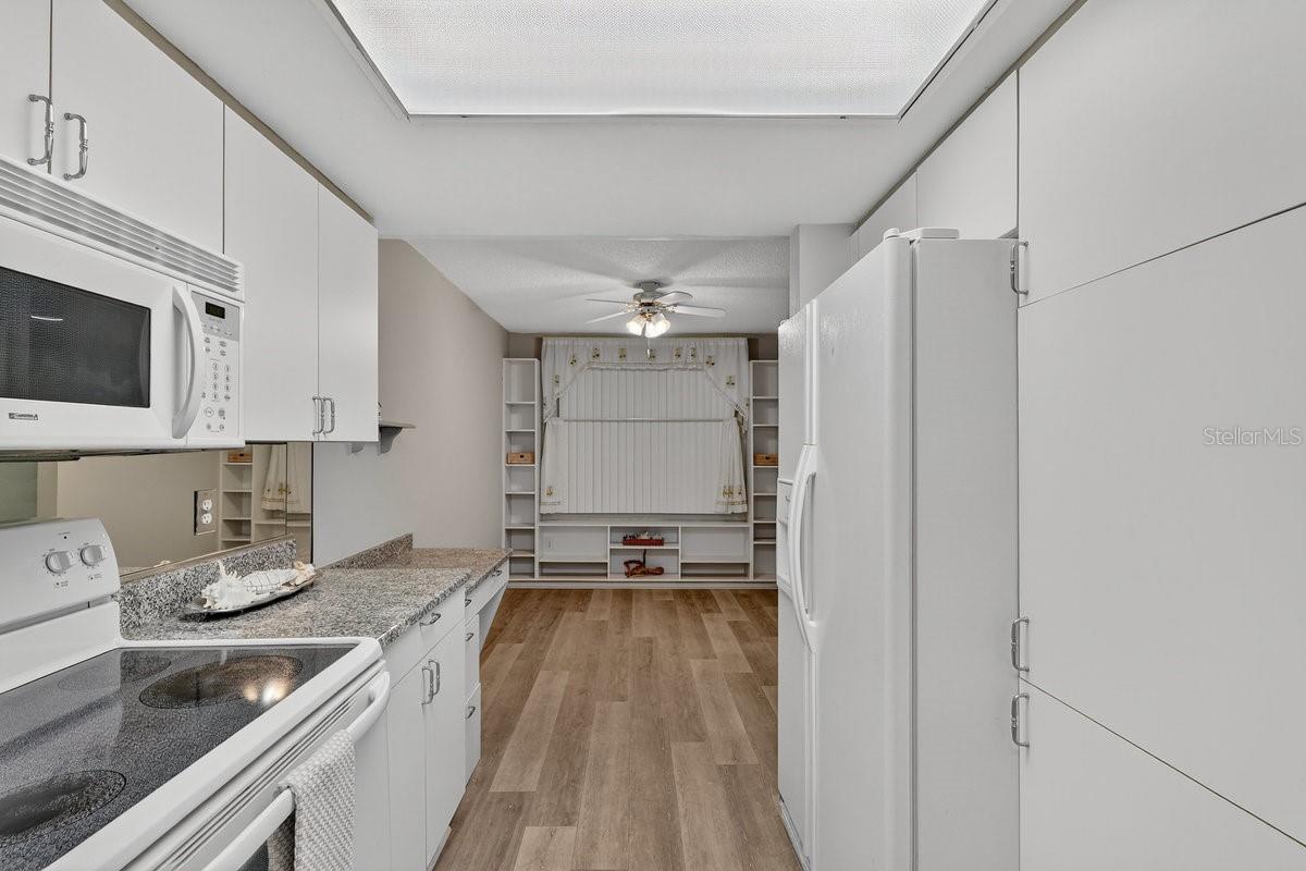 OCEANS CLOVERLEAF CONDO - Residential