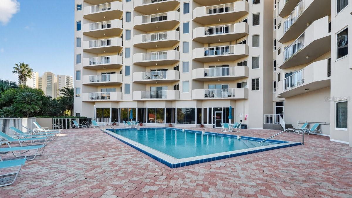 OCEANS CLOVERLEAF CONDO - Residential