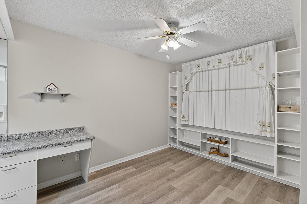 OCEANS CLOVERLEAF CONDO - Residential