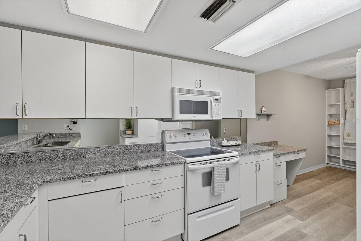 OCEANS CLOVERLEAF CONDO - Residential