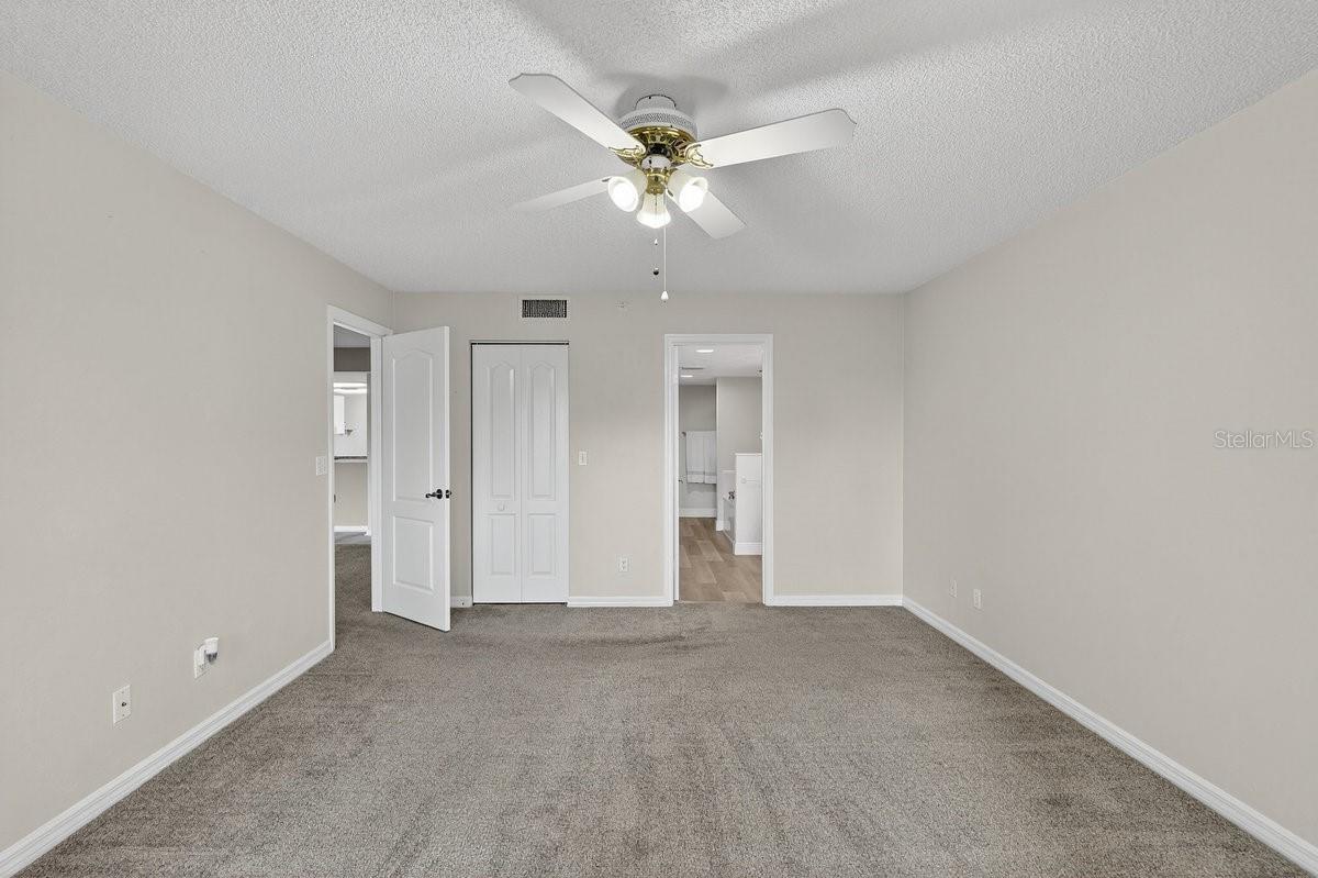 OCEANS CLOVERLEAF CONDO - Residential