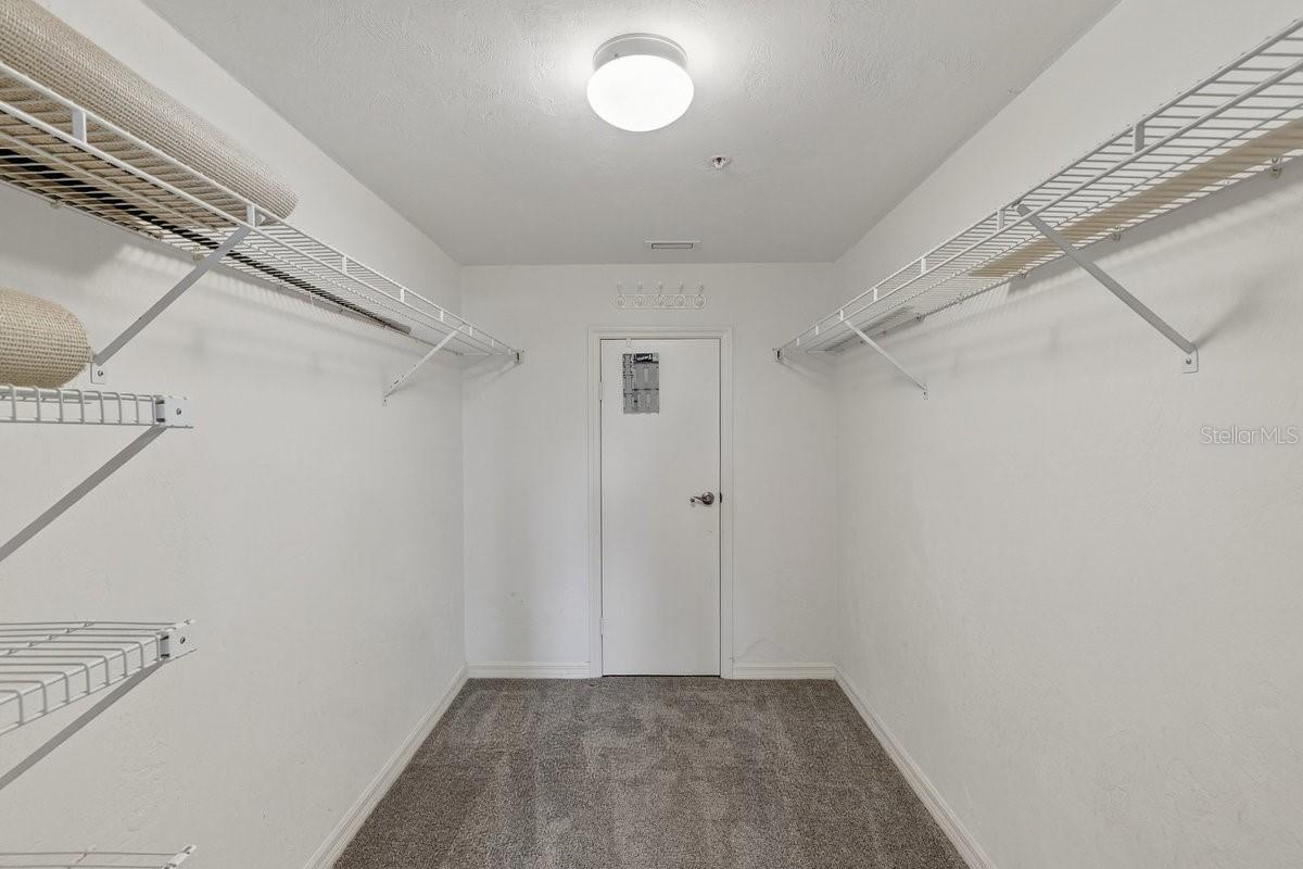 OCEANS CLOVERLEAF CONDO - Residential