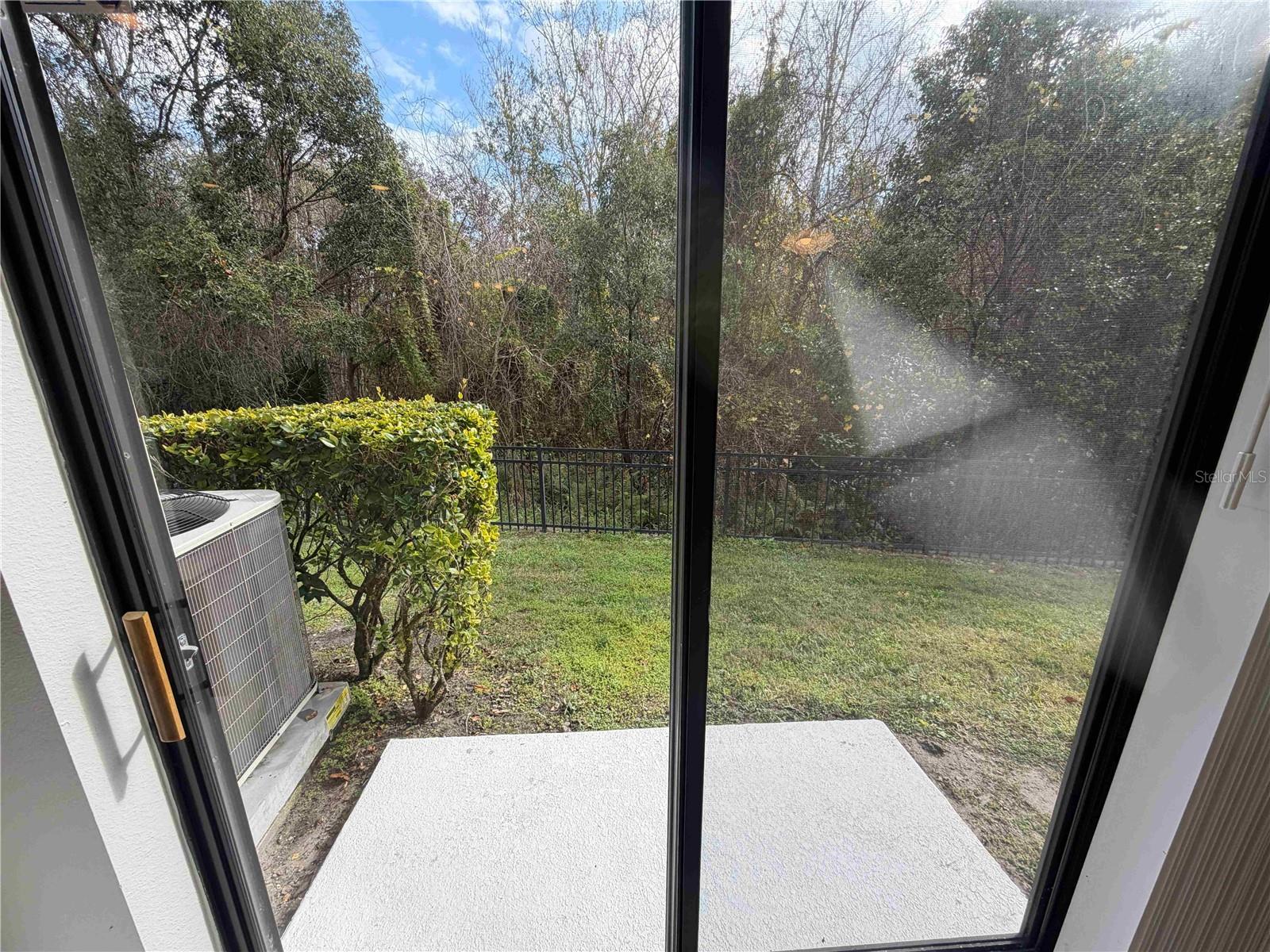 WINDSOR LAKE TWNHMS EAST - Residential Lease