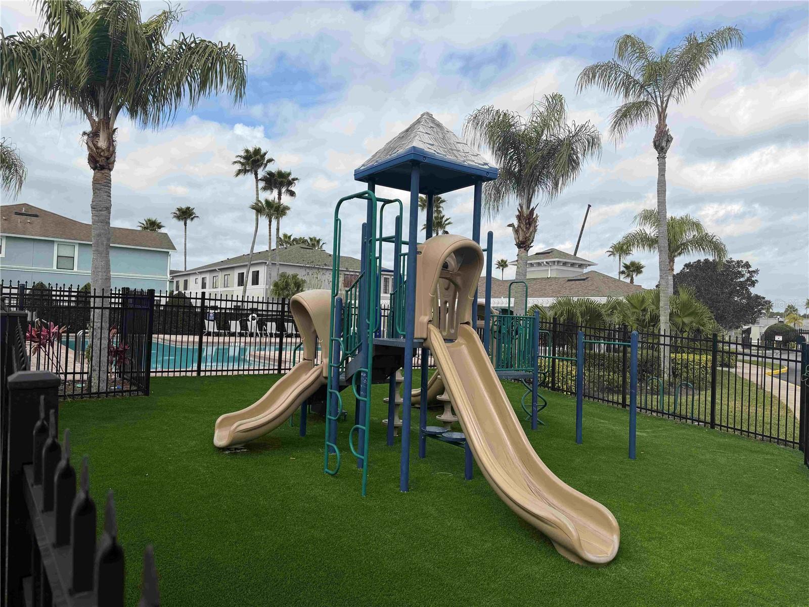 WINDSOR LAKE TWNHMS EAST - Residential Lease