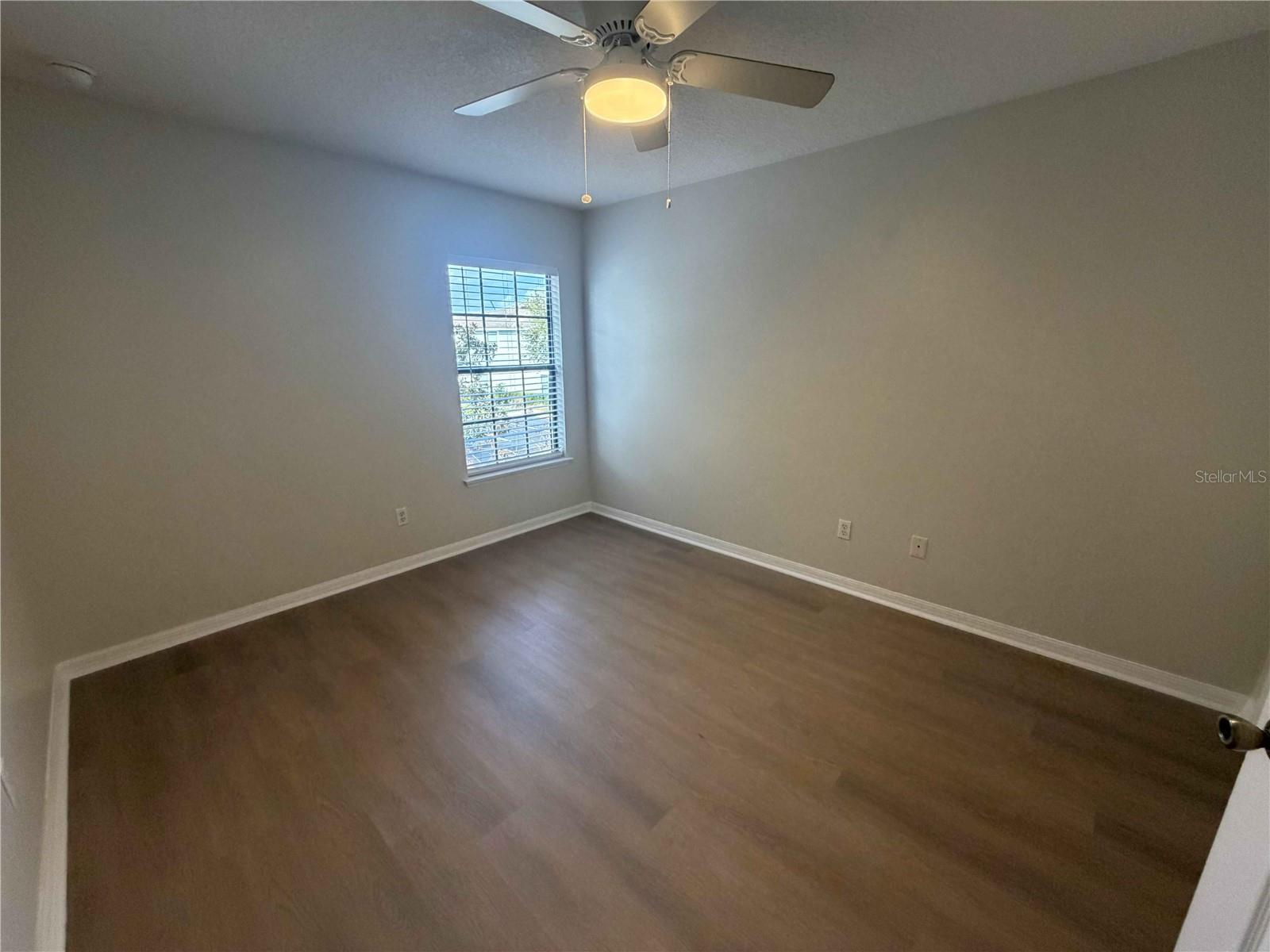 WINDSOR LAKE TWNHMS EAST - Residential Lease