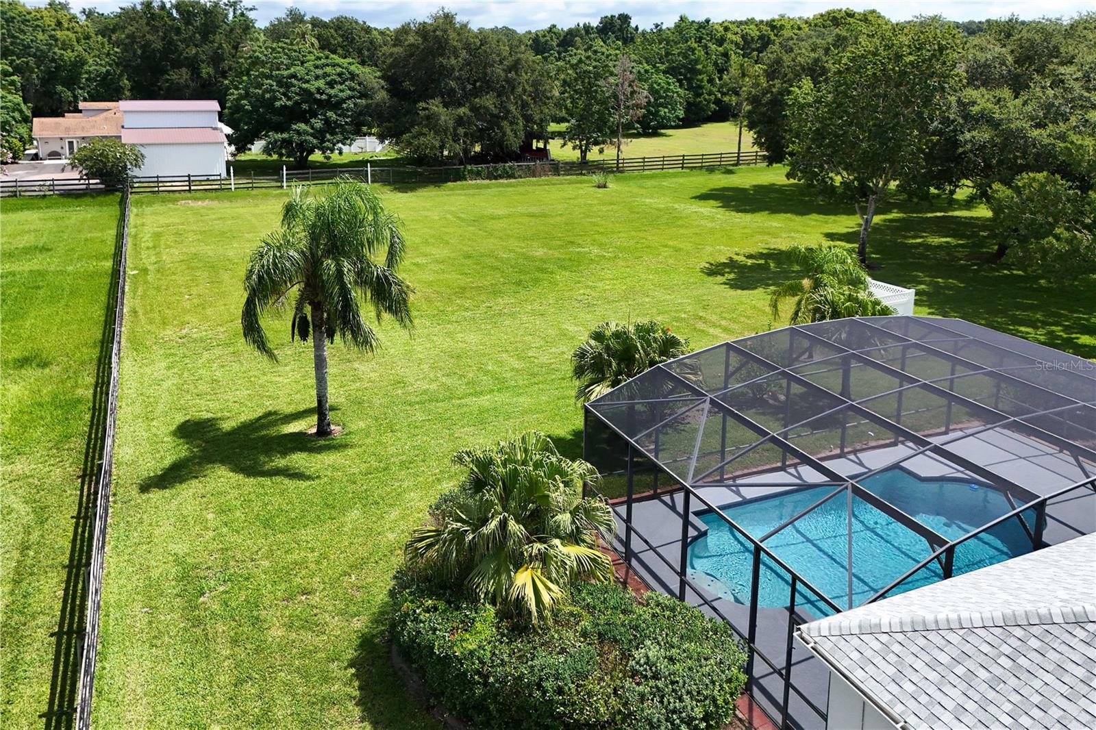 7811 LAUREL VIEW DRIVE