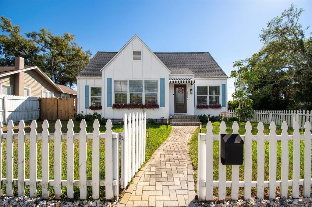 Photo of 3330 8th Avenue N, St Petersburg, FL 33713 (MLS # TB8441459)