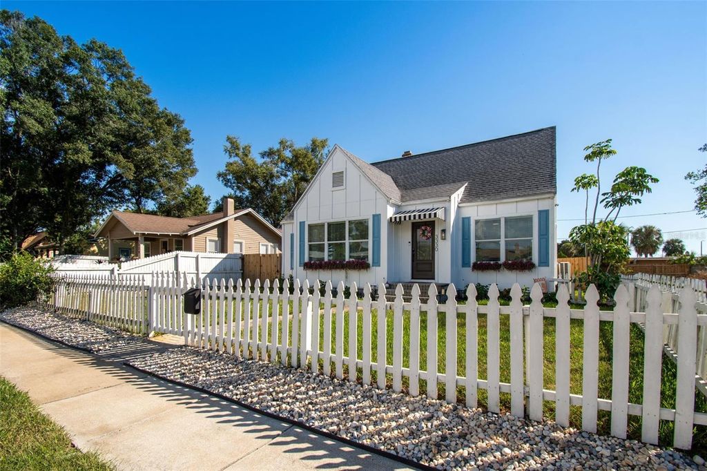 Photo of 3330 8th Avenue N, St Petersburg, FL 33713 (MLS # TB8441459)