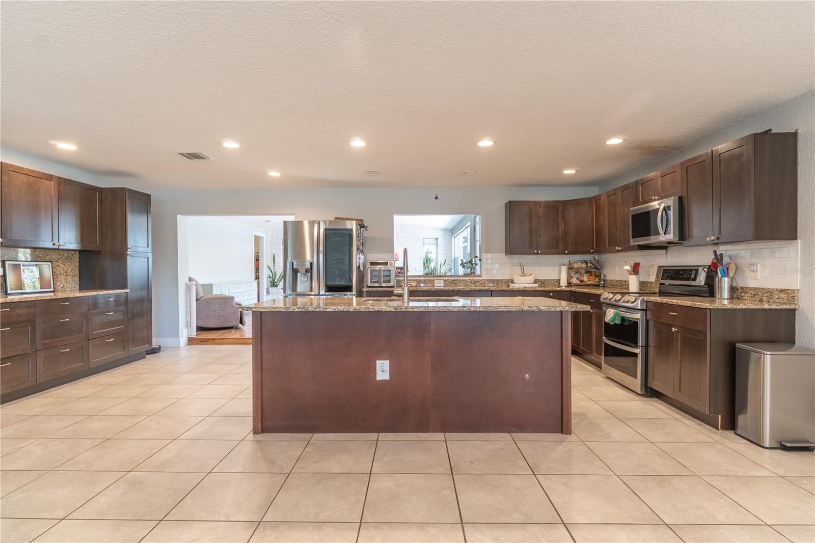 PINELLAS GROVES - Residential