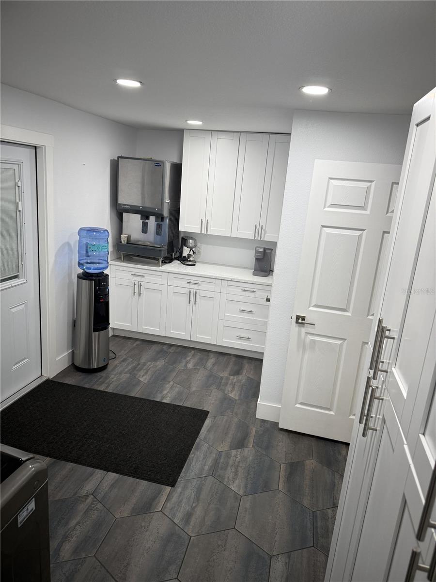 PINELLAS GROVES - Residential