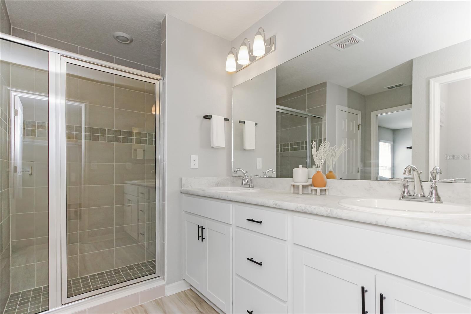 CHAPEL CRK VLGS 7 & 8 PH 1-3 - Residential