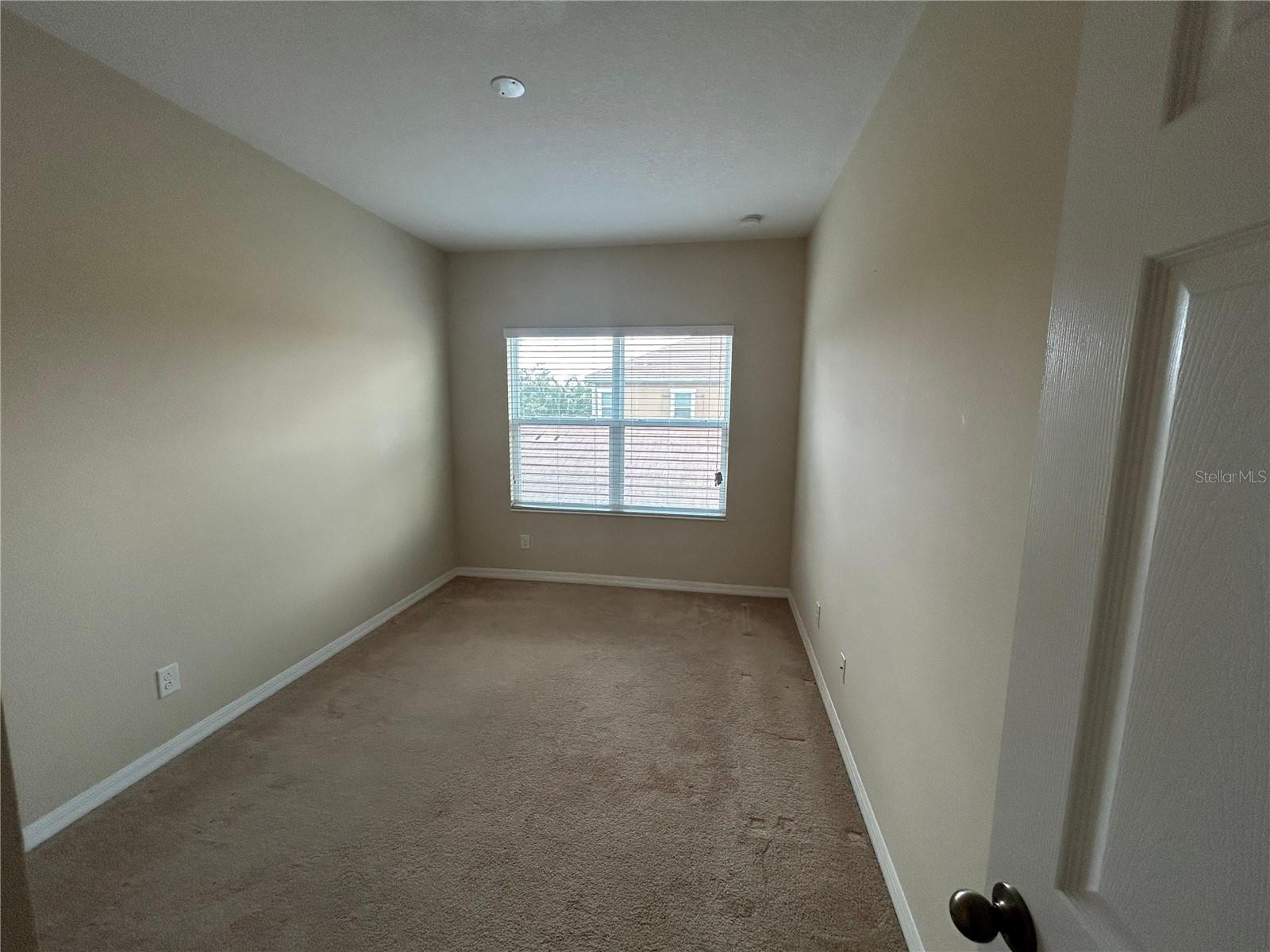 LAKE BURDEN SOUTH PH 2 - Residential Lease