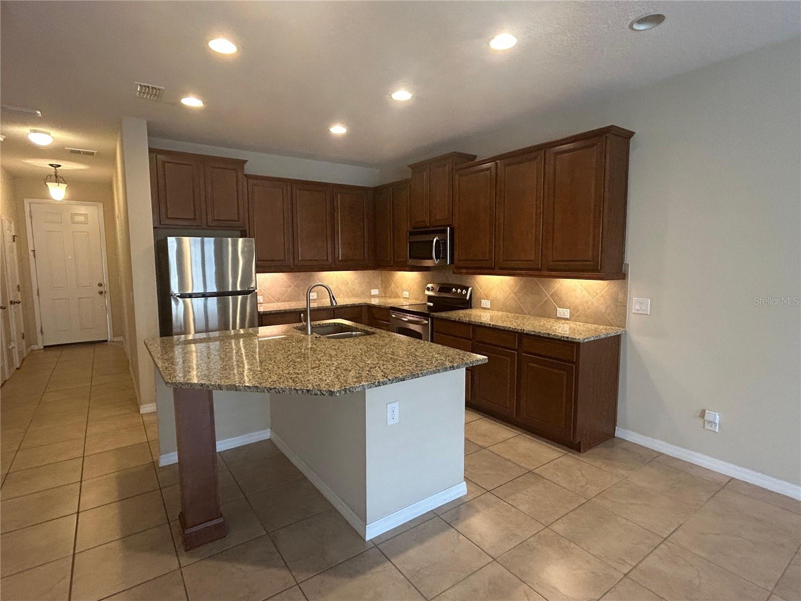 LAKE BURDEN SOUTH PH 2 - Residential Lease