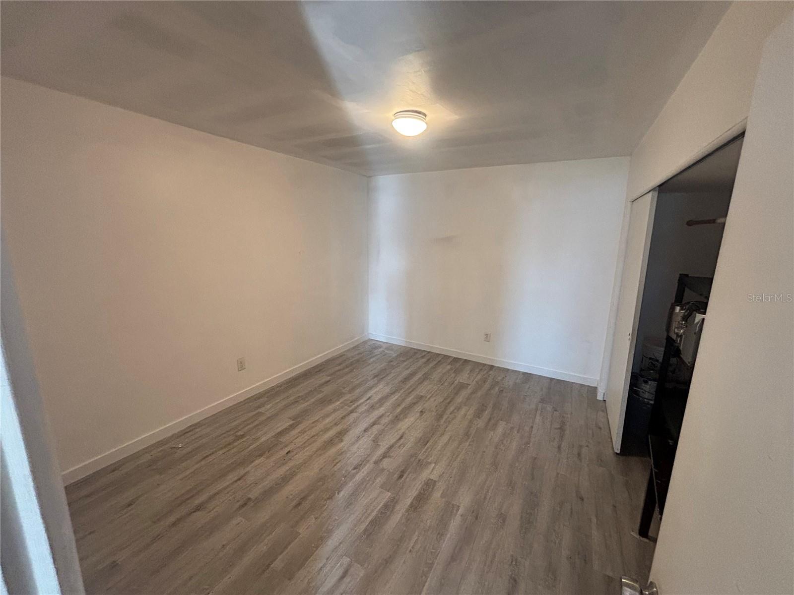 CLEARVIEW OAKS CONDO - Residential